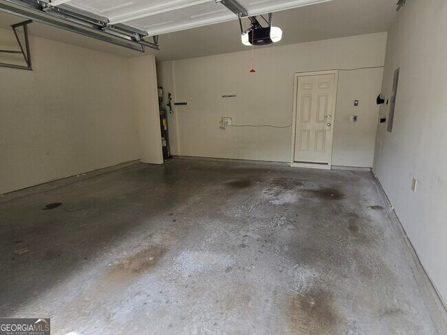 Building Photo - 2020 Beyers Landing Dr