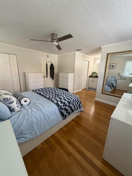 Building Photo - 699 Deer Creek Corona Way