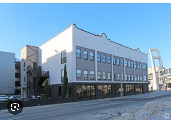 Building Photo - 62 W Colonial Dr