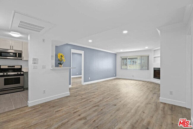 Building Photo - 1527 9th St