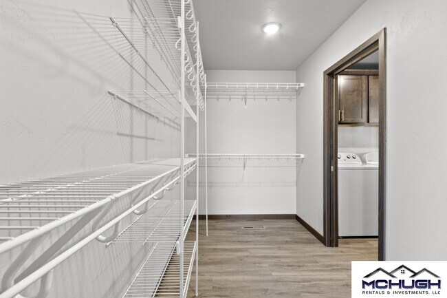 Building Photo - 1708 Patriot Wy