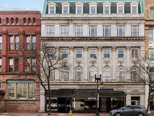 Building Photo - 280 Essex St