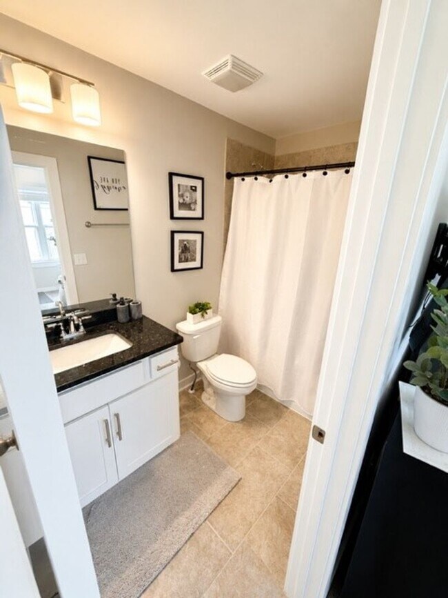 Building Photo - Welcome to Robinson Rowhouses, an exceptional community in the vibrant Old Hickory area!