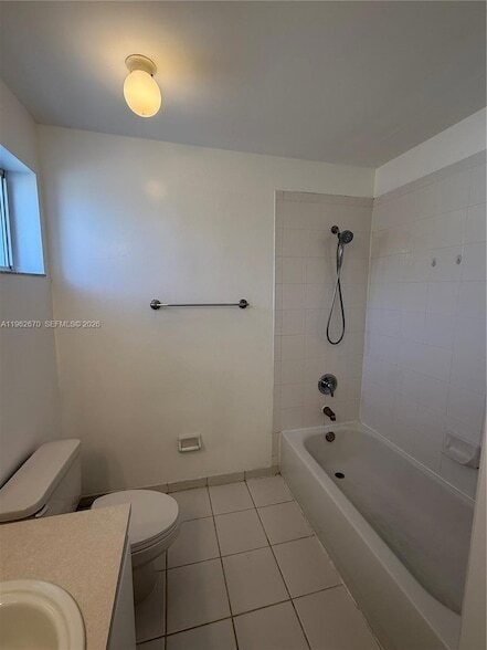 Building Photo - 2244 SE 26th Ln