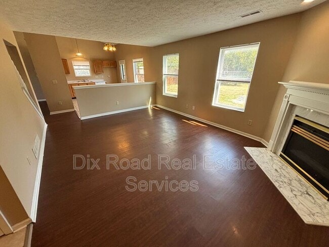 Building Photo - 590 Pine Hill Pl