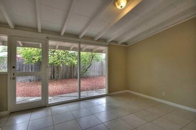 Building Photo - BEST VALUE IN PA!!  Charming Eichler, Midtown location, GREAT PA schools, EASY commute!