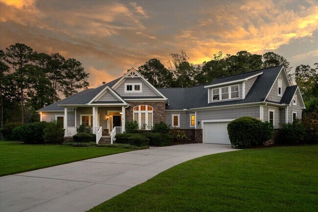 Building Photo - 1005 Mt Whitney Dr