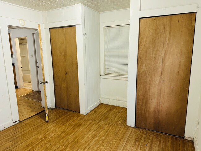 Building Photo - 113 Southview St