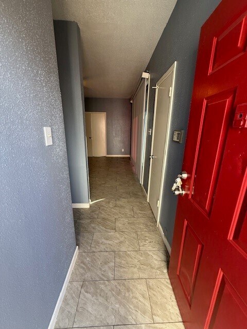 Building Photo - 14550 Fonmeadow Dr