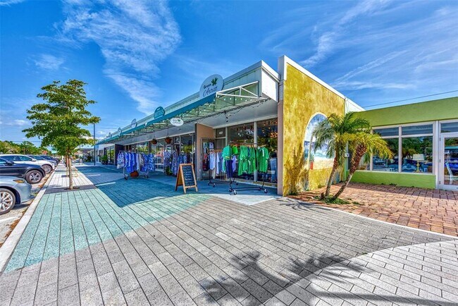 Building Photo - 2400 N Beach Rd