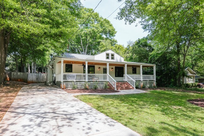 Building Photo - 234 Sunset Dr