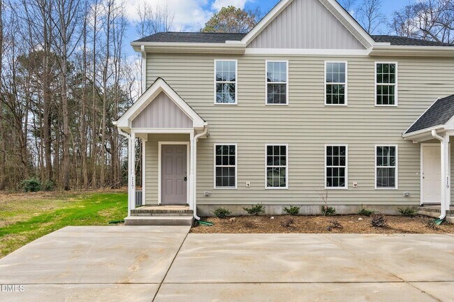 Building Photo - 122 Laura Ln