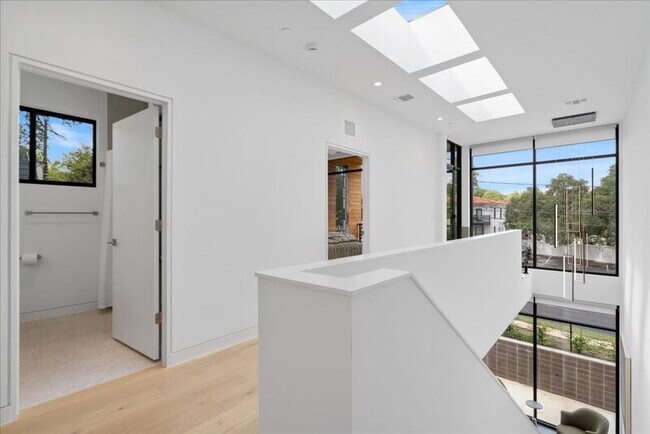 Building Photo - 1201 Enfield Rd