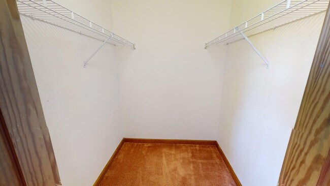 Building Photo - 975 Murray Ln