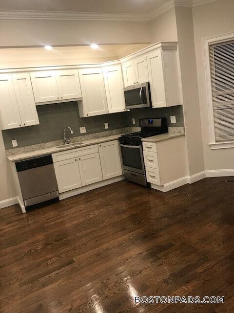 Building Photo - 19 Perrin St