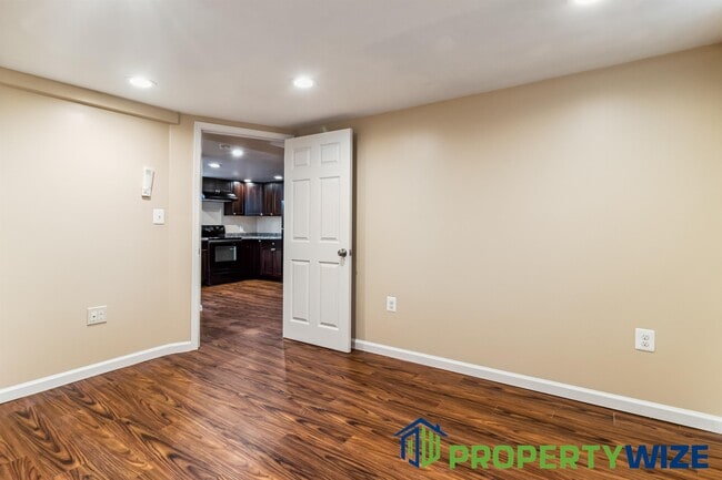 Building Photo - 516 Beaumont Ave