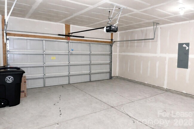 Building Photo - 116 Windstone Cmn Ln