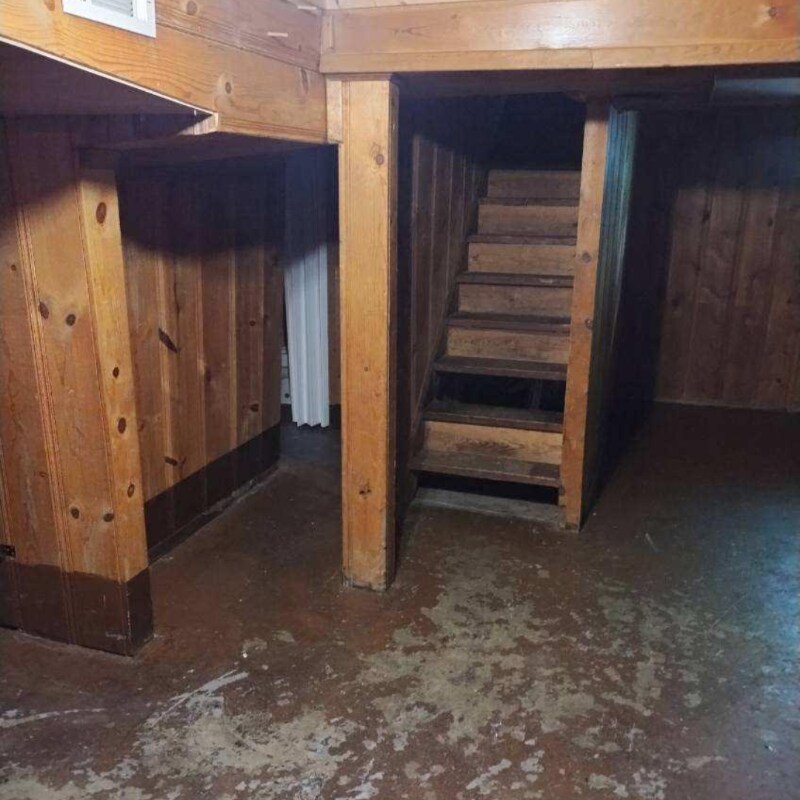 Building Photo - 154 Cameron Rd