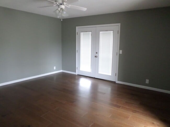 Building Photo - Timber Creek- Manhattan KS