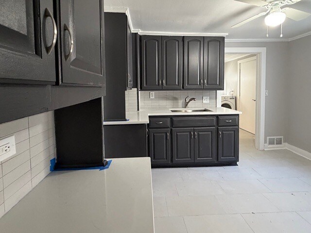 Building Photo - 609 1st St