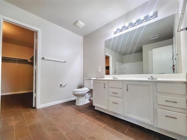 Building Photo - 110 Hays Forest Cove
