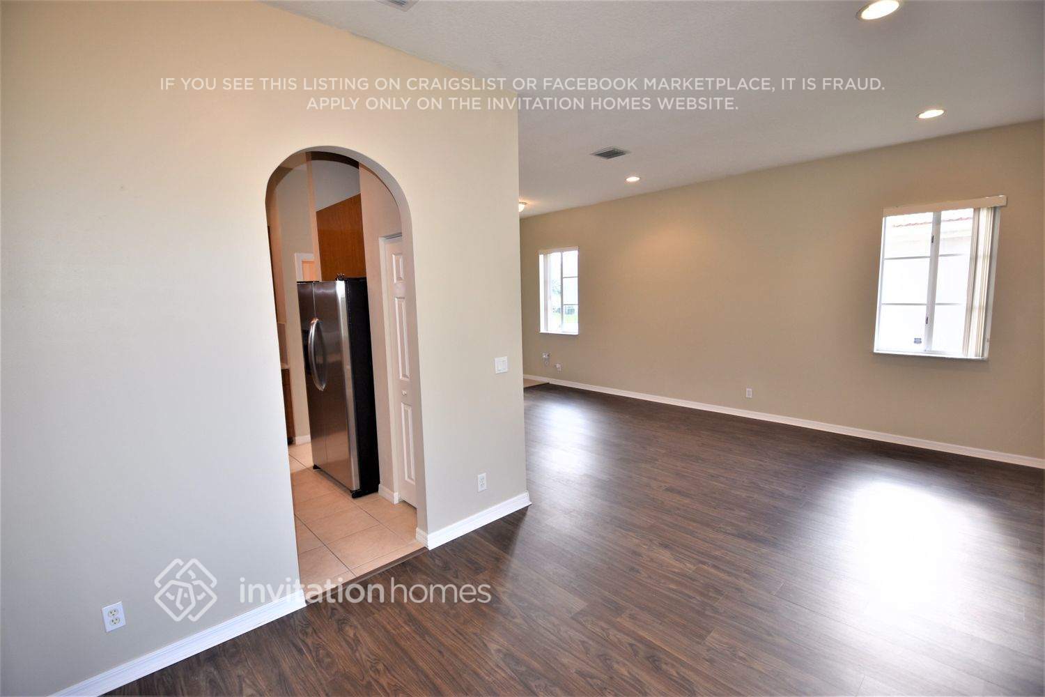 Building Photo - 8739 San Andros