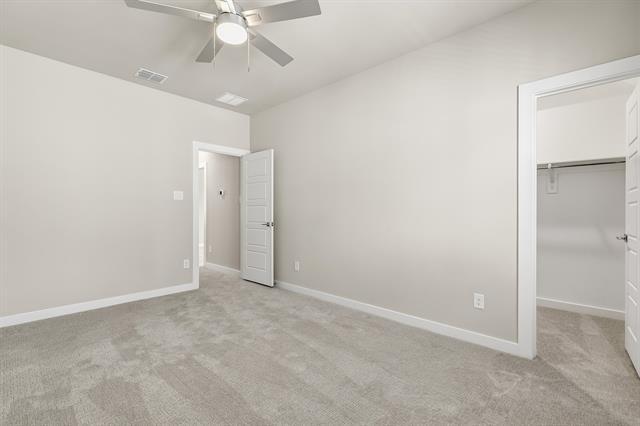 Building Photo - 1720 Foxtail Dr