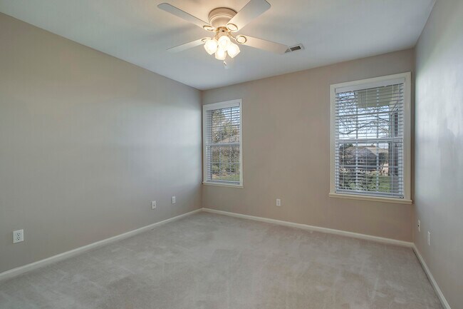 Building Photo - 190 Amohi Way