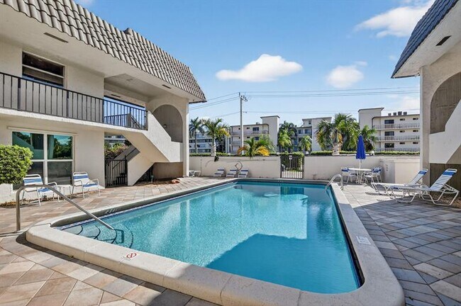 Building Photo - 55 SE 14th St