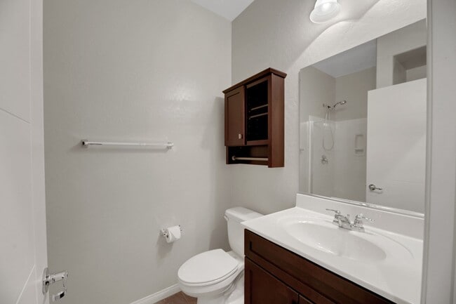 Building Photo - Gorgeous Henderson Home