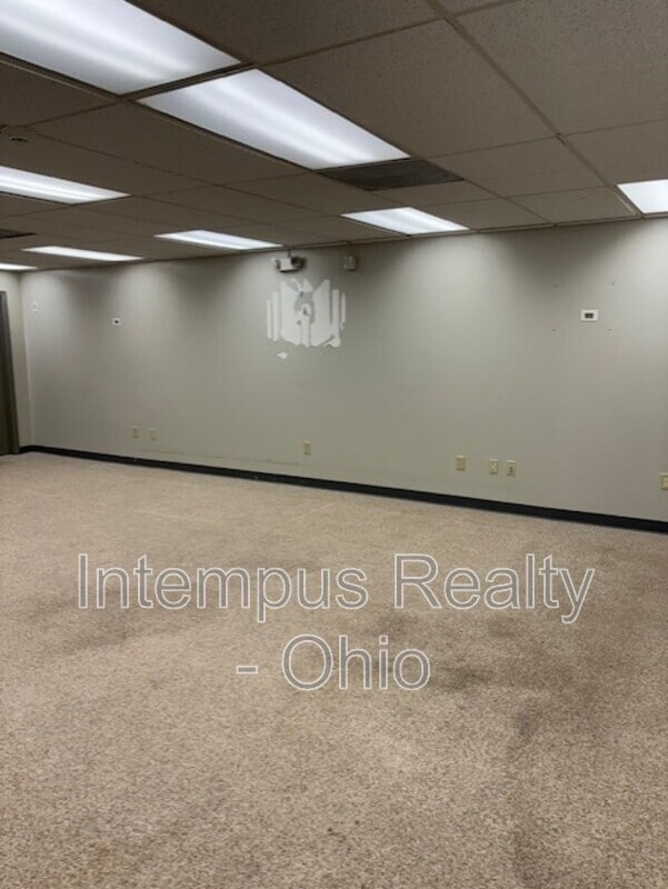 Building Photo - 80 Elm St