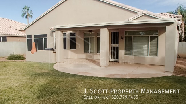 Building Photo - 7417 W Candelaria Dr