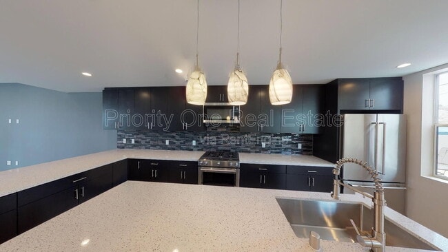 Building Photo - 3135 Hugo St