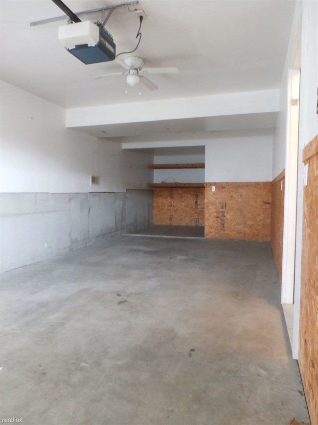 Building Photo - 3 br, 2 bath Condo - 313 Hannah Dr