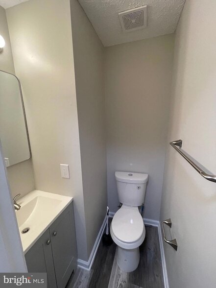 Building Photo - 5512 E Boniwood Turn