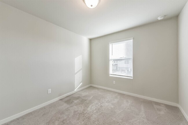 Building Photo - 5723 Madden Ln