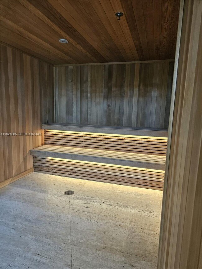 Building Photo - 16385 Biscayne Blvd