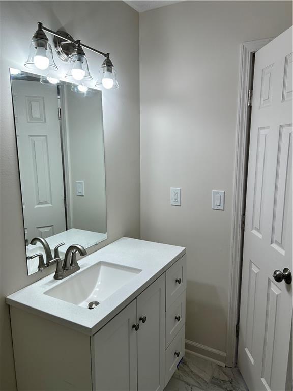 Building Photo - 4642 Elmherst Dr