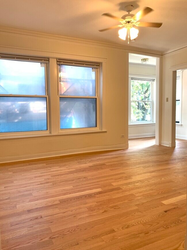 Building Photo - 4606 N Seeley Ave