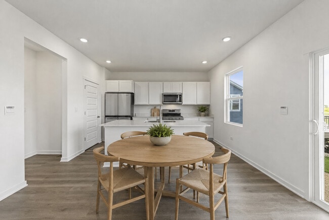 Building Photo - 13732 Palmetto Dr