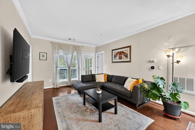 Building Photo - 4561 Strutfield Ln