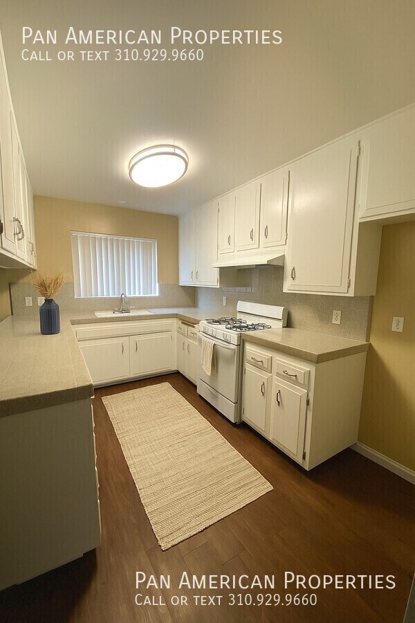 Primary Photo - 812 N. Azusa-#4