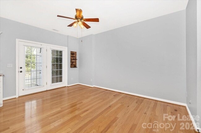 Building Photo - 4102 Christine Ln