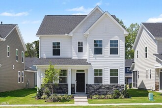 Building Photo - 321 Golden Trce Dr