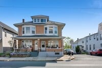 Building Photo - 1466 Main St