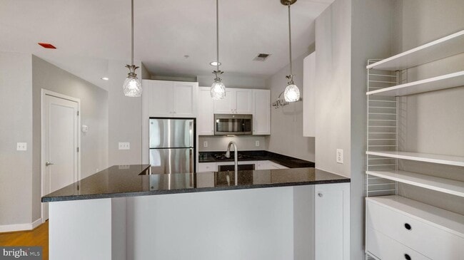 Building Photo - 4025 Connecticut Ave NW