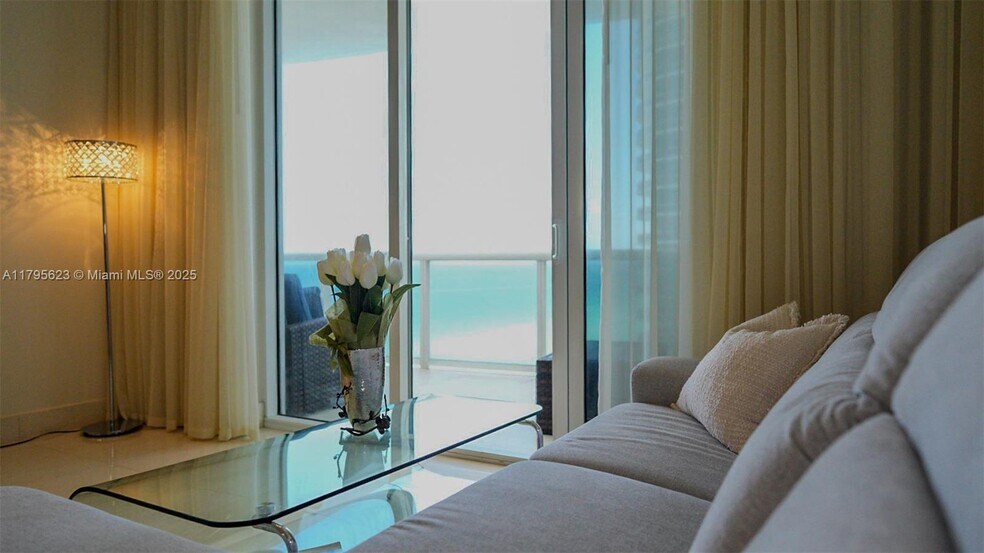 Building Photo - 15901 Collins Ave