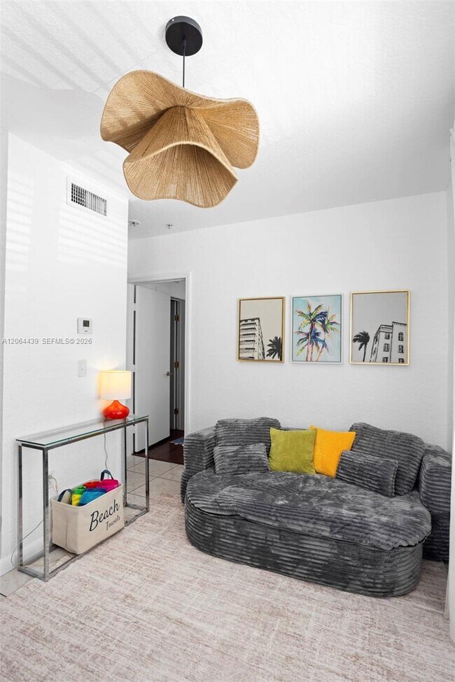 Building Photo - 7326 Collins Ave