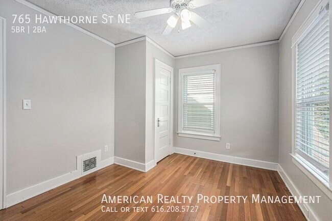 Building Photo - 765 Hawthorne St NE