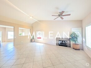 Building Photo - Stunning 3 Bedroom Home with Private Pool ...